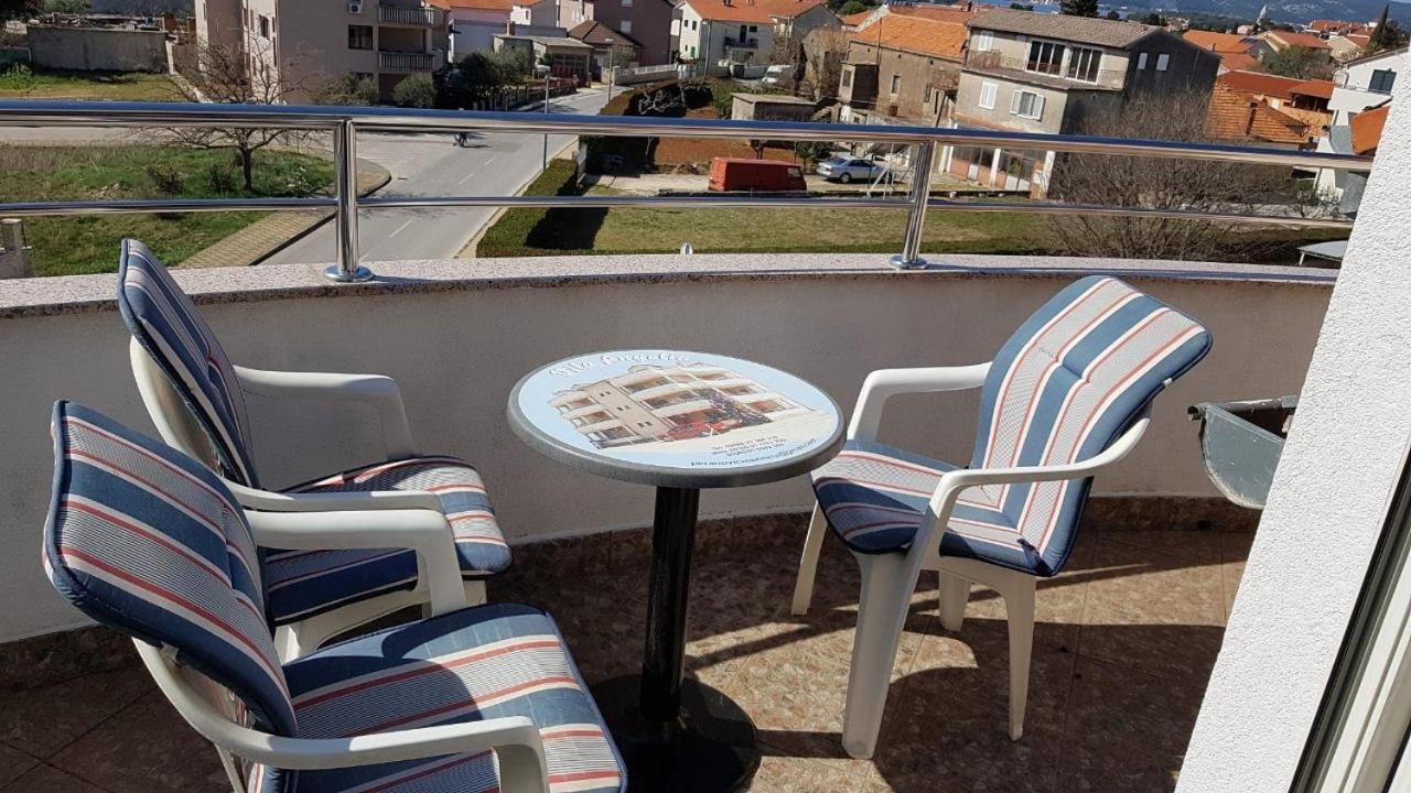 Apartments Angie Биоград-на-Мору Экстерьер фото