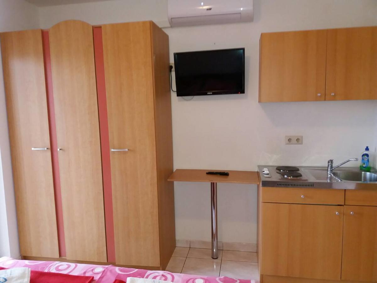 Apartments Angie Биоград-на-Мору Экстерьер фото
